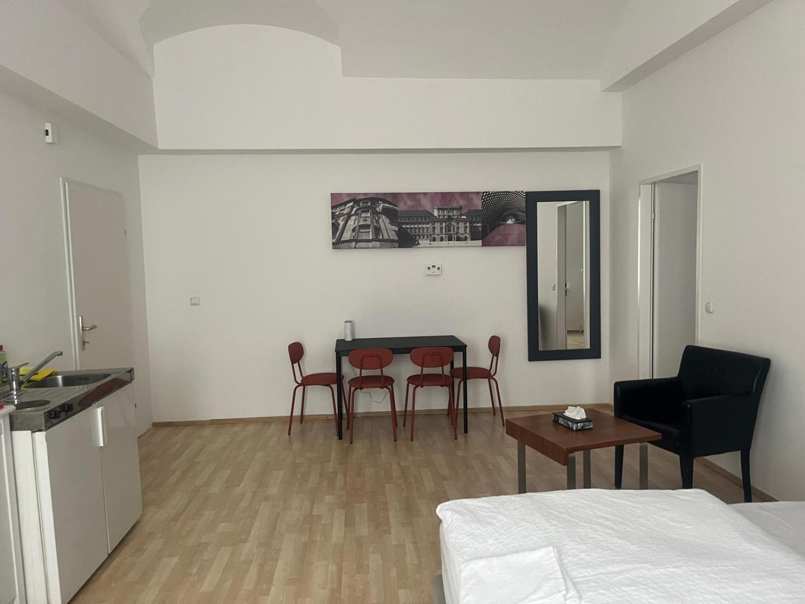 Linz City Appartements 24H Check-In Екстер'єр фото